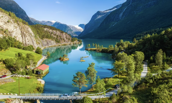 10 Countries With The Most Lakes